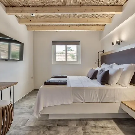 Aliv Stone & Hotel